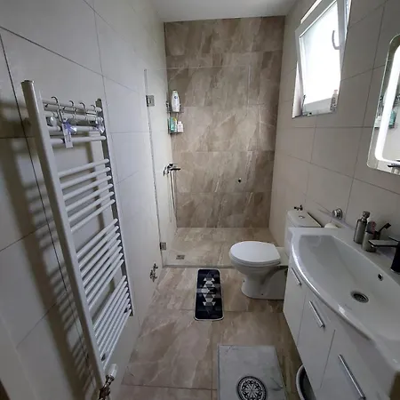 Na Dlanu, Apartment