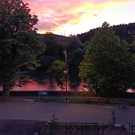Na Dlanu, Novi Grad